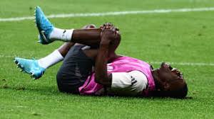 爱游戏官方网站：国社之镜·世纪光影丨影像见证国际赛场闪耀“中国红”